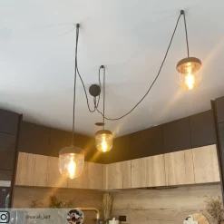 Pendellampe Acorn sort og kobber - 3 lyskilder