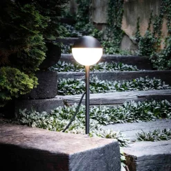 Piccola LED-vejlygte med jordspyd, i sort