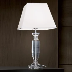 Pokal bordlampe med krystal, krom/hvid