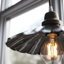 PR Home Hængelampe Ester, grøn, Ø 24 cm, jern, stik