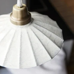 PR Home Hængelampe Ester, offwhite, Ø 24 cm, jern stik