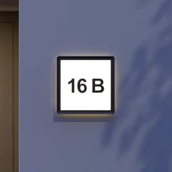 Prios Darui udendørs LED-væglampe med husnummersæt