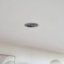 Prios forsænket loftlampe Fibur, børstet sølv, Ø 8,2 cm