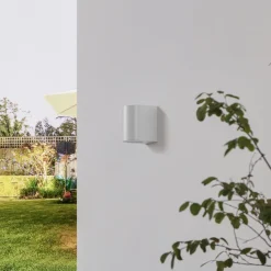 Prios Irfan udendørs væglampe rund hvid 10 cm