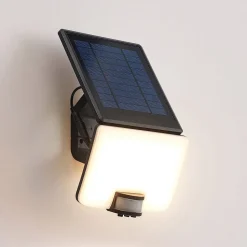 Prios Yahir LED-solcellevægspot, sensor, sort