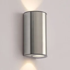 Prios Zavallina LED udendørs væglampe, op & ned