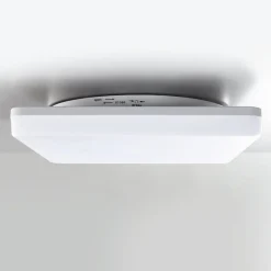 Pronto LED-loftlampe, kantet, 28 x 28 cm