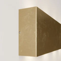 Quitani LED-væglampe Maja, guld antik, bredde 54 cm