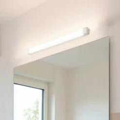 RZB Baleva LED-væglampe IP44 bredde 50 cm 9W