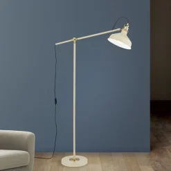 Schiller gulvlampe, khaki, metal, 153 cm høj, justerbar