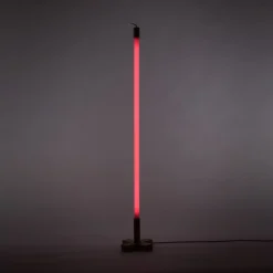 SELETTI LED-lampe Linea, fuchsia, trædetaljer, universal