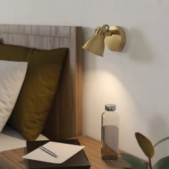 Seras vægspot, børstet messing-guld, 1-lys