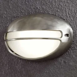 Skøn udendørs væglampe Torino, oval