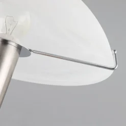 Skøn Viola bordlampe i mat nikkel