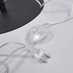 Slående designet standerlampe Tornado