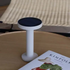 Solar-LED-bordlampe Cairo, beige, plast, IP44, 21 cm