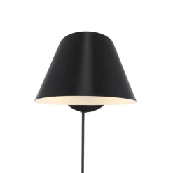 Stay Short væglampe med stik, sort