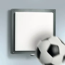 STEINEL L 690 S V2 væglampe sensor husnummer