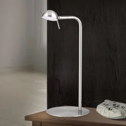 Student LED-bordlampe med vipbart hoved