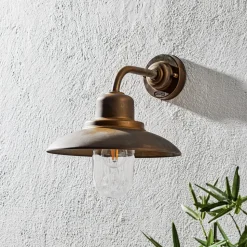 Susa udendørs væglampe - modstandsdygtig over for havvand