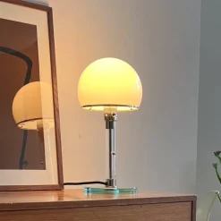 TECNOLUMEN Wagenfeld WG24 bordlampe med glasfod