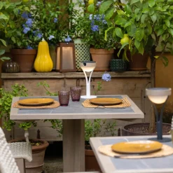 Tyble LED solcellebordlampe, hvid/teak, 2.700 K, 200 lm