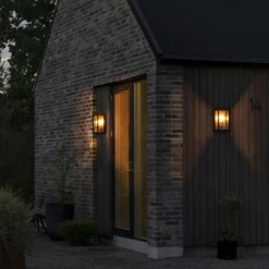 Udendørs væglampe Carpi, sort, bredde 18 cm