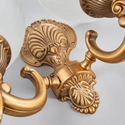 Udsøgt NOAM væglampe med bronze