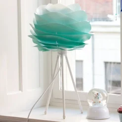 UMAGE Carmina Mini bordlampe turkis/Tripod hvid