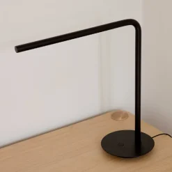 UMAGE LED-bordlampe Omni, sort Højde 46 cm Metal drejelig