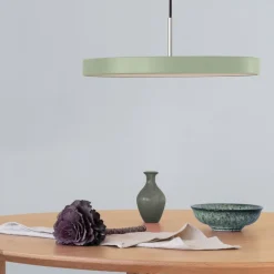UMAGE LED-hængelampe Asteria Medium lysegrøn/messing Ø 43 cm