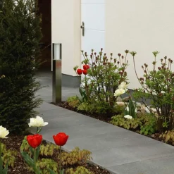 Vejlampe i stål Tunuk