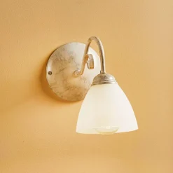 Væglampe Adoro med glasskærm, hvid