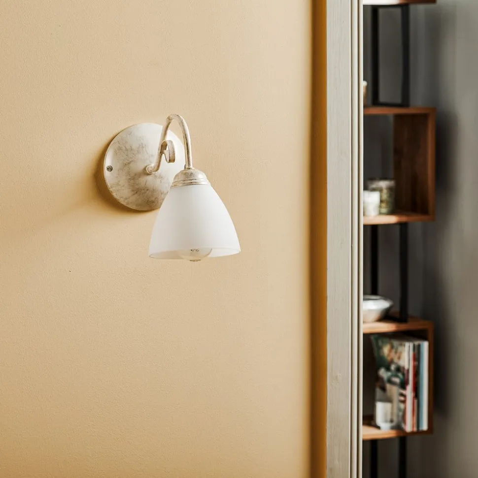 Væglampe Adoro med glasskærm, hvid