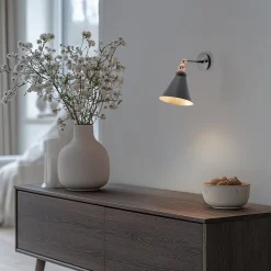 Væglampe Berceste, sort/guld, metal, højde 29 cm