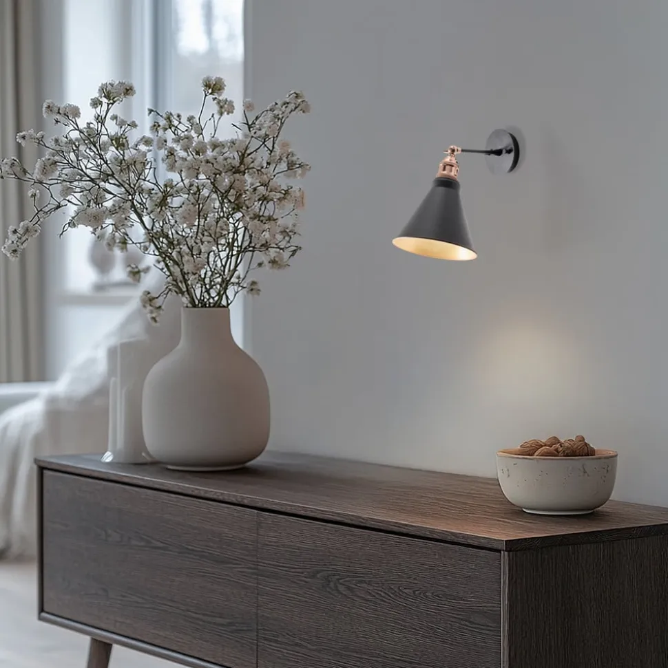 Væglampe Berceste, sort/guld, metal, højde 29 cm