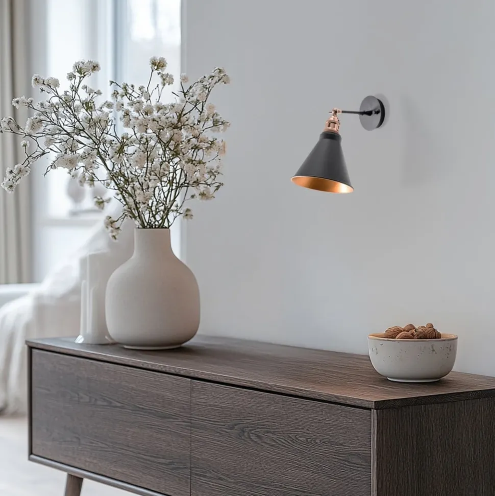 Væglampe Berceste, sort/guld, metal, højde 29 cm