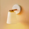 Væglampe Canditia i træ med tekstilskærm
