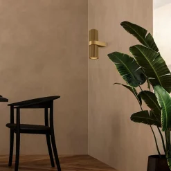 Væglampe DYNAMICS, guldfarvet, højde 23 cm, metal op/ned