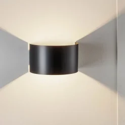 Væglampe Fold med buet skærm i sort