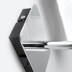 Væglampe Jettka med tekstilskærm og kontakt