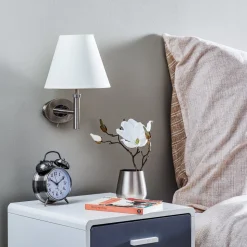 Væglampe Lilly i nikkel med stofskærm