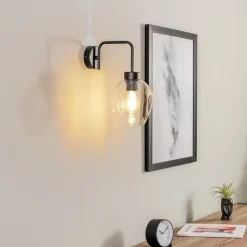 Væglampe Lukka, 1 lyskilde, sort/klar