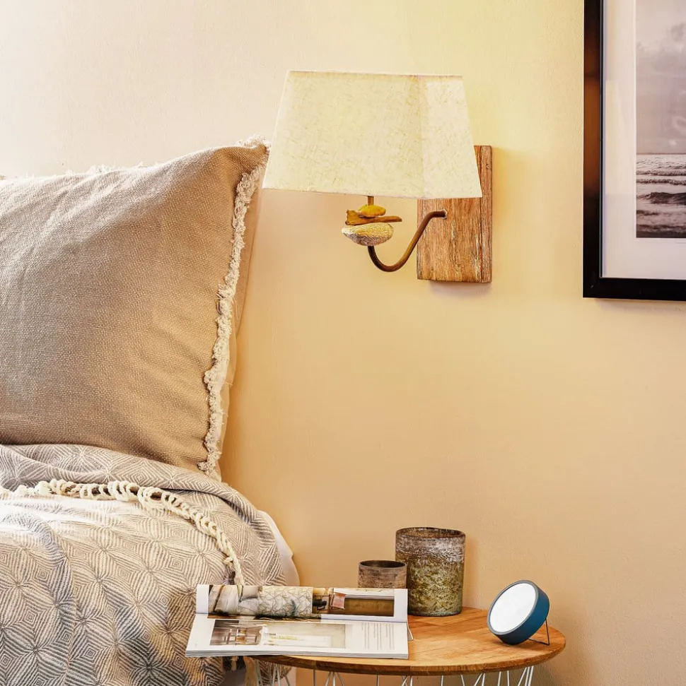 Væglampe Seregon med sten dekoration og stofskærm