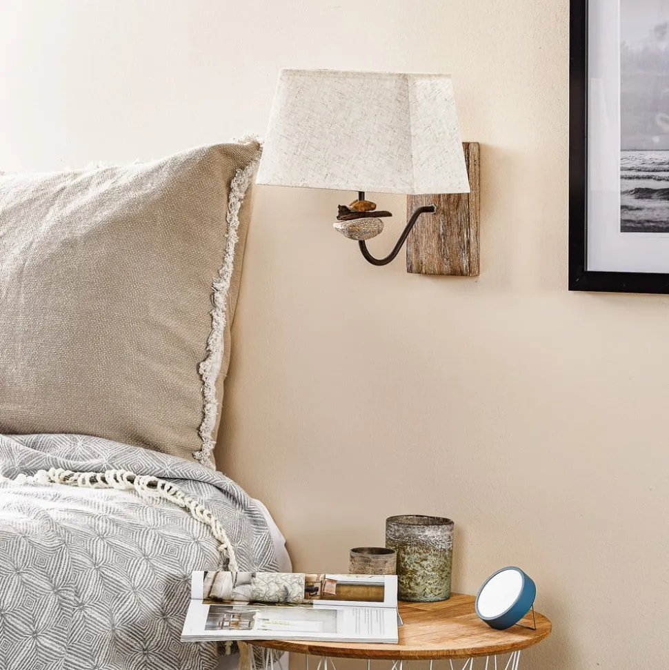 Væglampe Seregon med sten dekoration og stofskærm