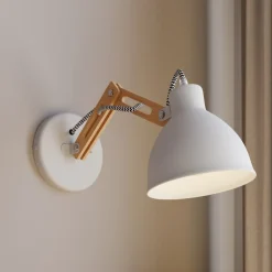 Væglampe Skansen, træarm justerbar, hvid