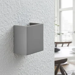 Væglampe Smira i beton og grå, 12,5 x 12,5 cm