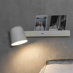 Væglampe Tila, svingbart hoved, hvid