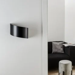 Væglampe Vero i lakeret stål, sort