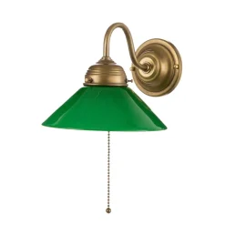 Væglampen KONRAD med grøn lampeskærm